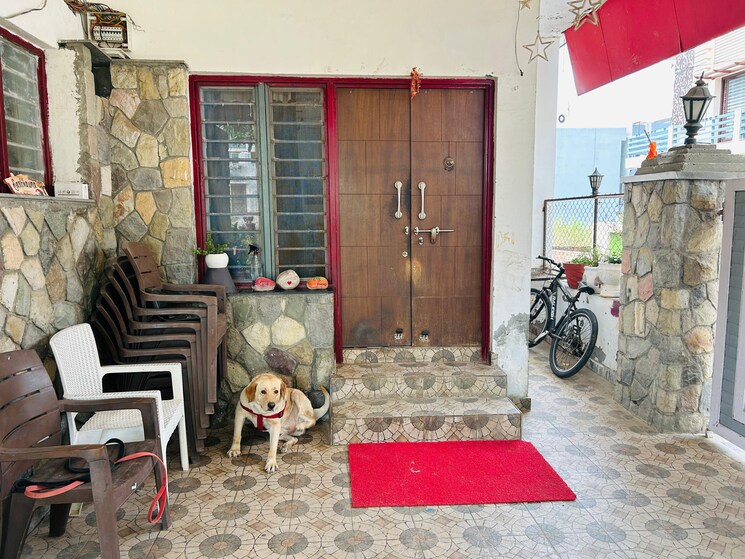  Parking, sahastradhara road 4 Bedroom 300 Sq.Yd. Villa In Sahastradhara Road Dehradun 8800431