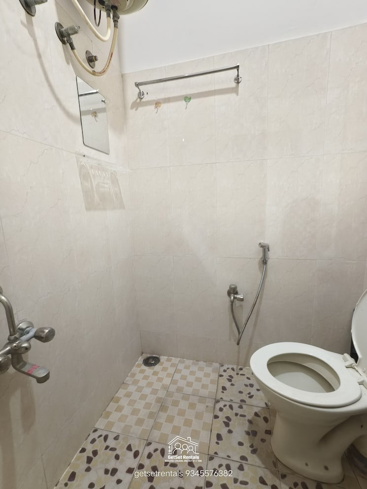 Bathroom, hsr layout 2 Bedroom 900 Sq.Ft. Builder Floor In Hsr Layout Bangalore 8800421