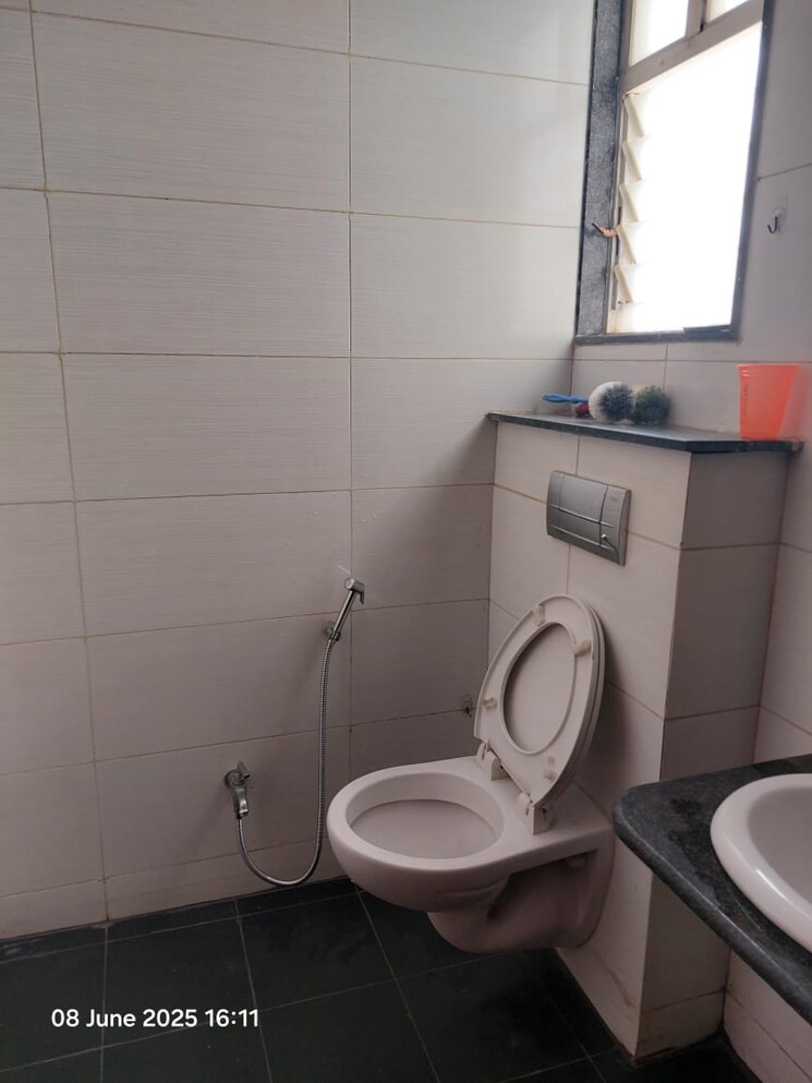 Bathroom, kolte-patil-life-republic 2 Bedroom 900 Sq.Ft. Apartment In Hinjewadi Pune 8800438