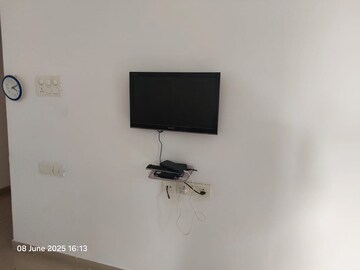 Room in 2 BHK Apartment at Kolte Patil Life Republic, Hinjewadi – for Rent