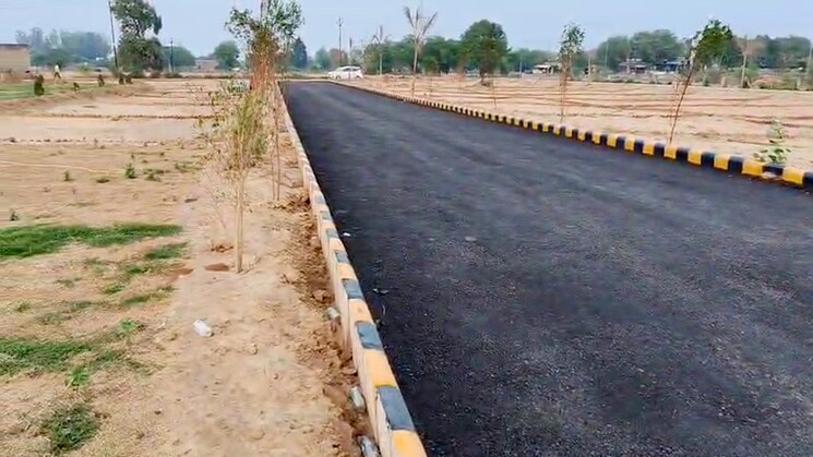 undefined, jewar  200 Sq.Yd. Plot In Jewar Greater Noida 8800425