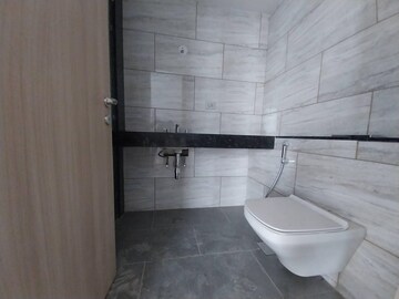 Bathroom in 4 BHK Apartment at Rustomjee Crown, Prabhadevi – for Rent