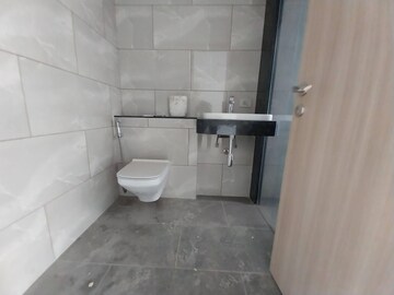Bathroom in 4 BHK Apartment at Rustomjee Crown, Prabhadevi – for Rent