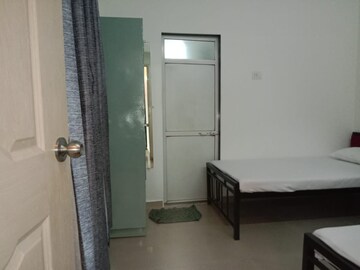 Room in  Pg at Airoli Sector 20 – for Rent