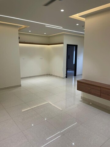 Room in 3 BHK Apartment at Gem Nakshatra, Kokapet – for Rent