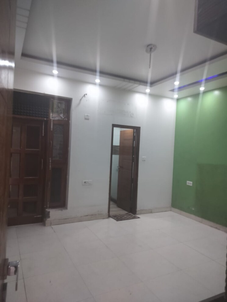 Room, gulmohar-apartments-bodella 3 Bedroom 1200 Sq.Ft. Apartment In Vikas Puri Delhi 8641689