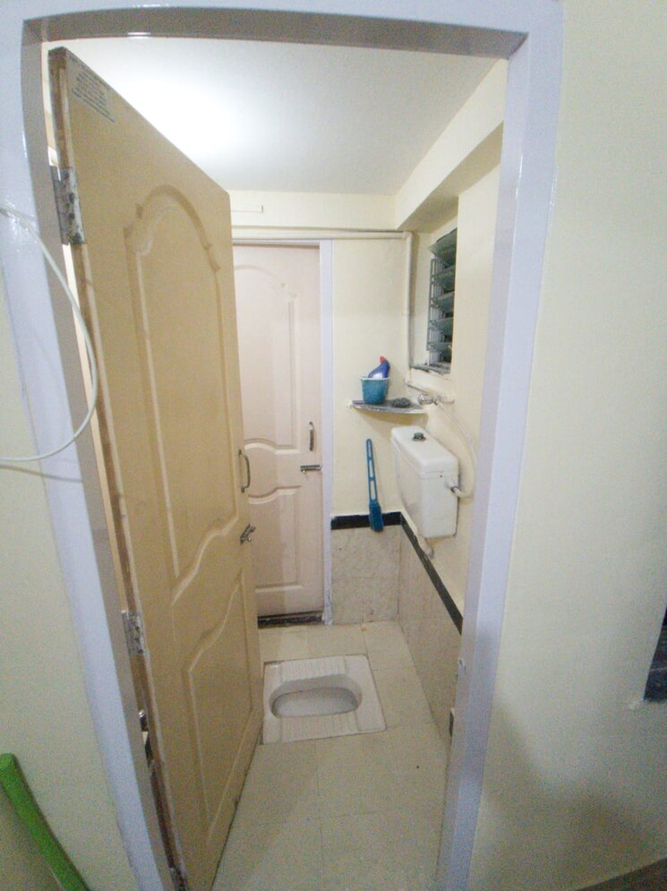 Bathroom, mhada-prakash-cotton-mill 1 RK 225 Sq.Ft. Apartment In Lower Parel Mumbai 8800482