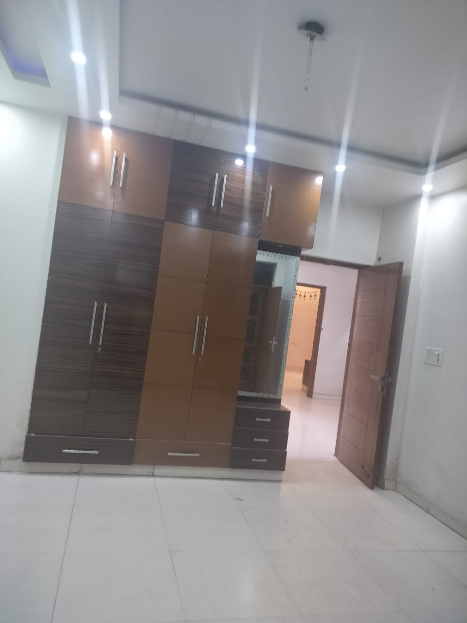 2 BHK Apartment For Sale in Nalanda Apartments Vikas Puri