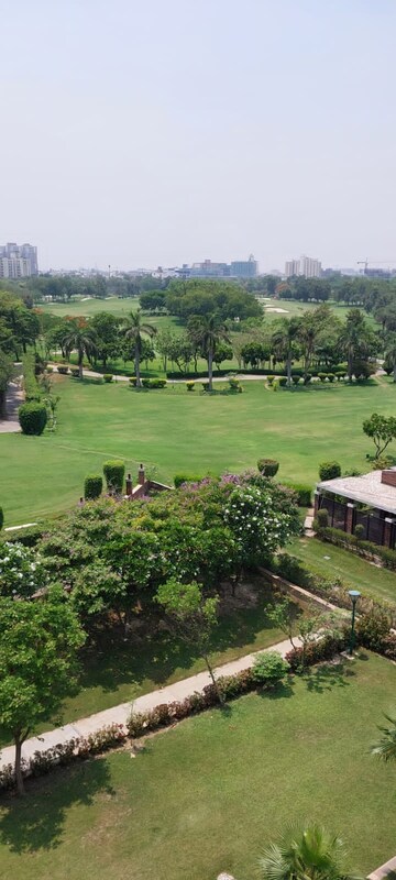 2 BHK Apartment – Garden View at Jaypee Green Crescent Court, Jaypee Greens - for Rent