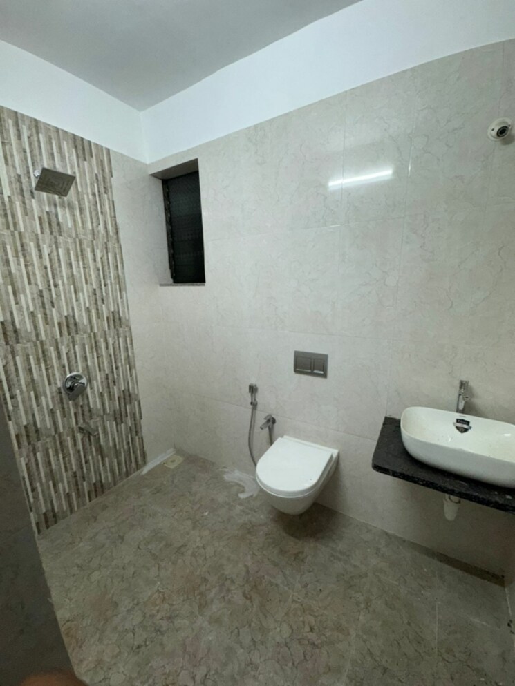 Bathroom, nirmal-zircon 3 Bedroom 930 Sq.Ft. Apartment In Mulund West Mumbai 8800546