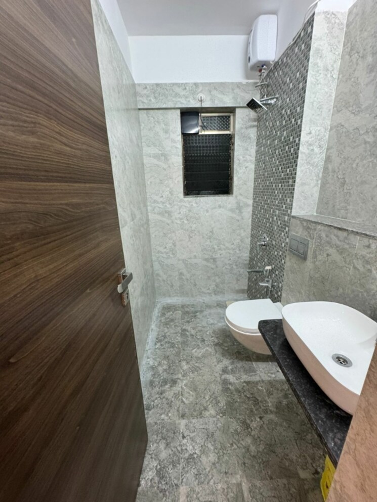Bathroom, nirmal-zircon 3 Bedroom 930 Sq.Ft. Apartment In Mulund West Mumbai 8800546