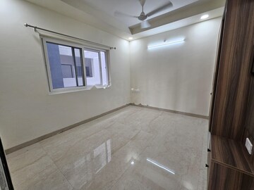 Room in 4 BHK Apartment at Niharika Skyline, Khajaguda – for Rent