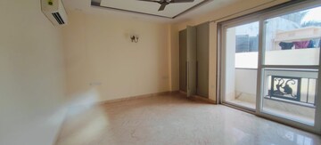 Room in 4 BHK Builder Floor at Hauz Khas – for Rent
