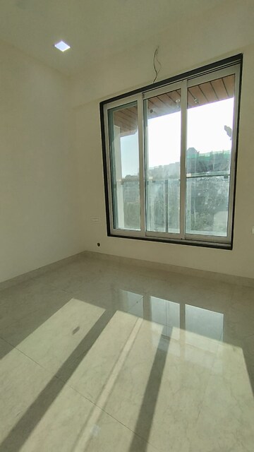 Bedroom in 2 BHK Apartment at Triumph Tower, Malad West – for Rent