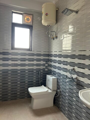 Bathroom in 2 BHK Builder Floor at Saket – for Rent