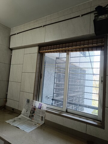 Room in 3 BHK Apartment at Nexus Hyde Park Residency, Manpada – for Rent