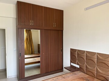 Room in 3 BHK Apartment at G Corp The Icon, Thanisandra Main Road – for Rent