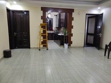 Living Room in 3 BHK Builder Floor at Sector 55 – for Rent