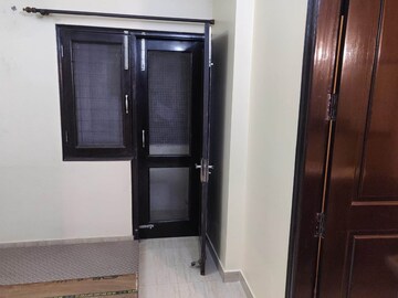 Building Lobby in 3 BHK Builder Floor at Sector 55 – for Rent