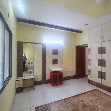 Bedroom in 2 BHK Apartment at Chatrapati Nagar – for Rent