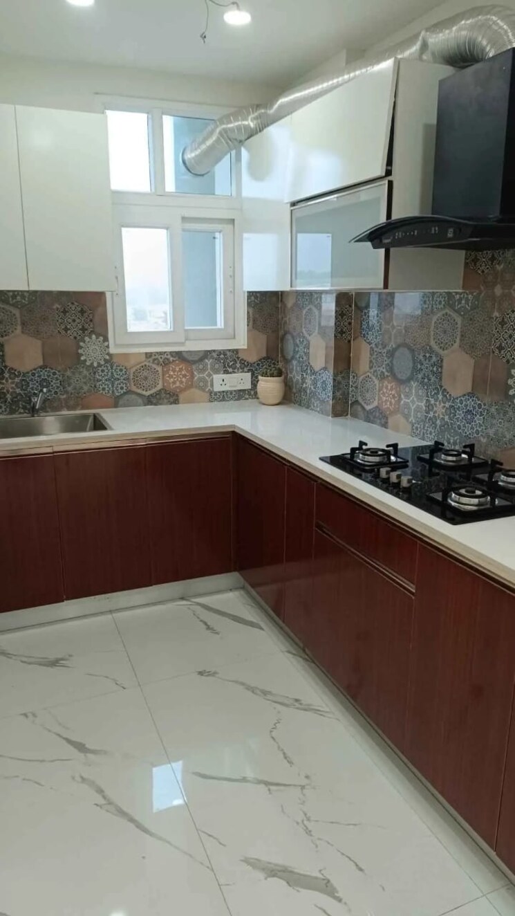 Kitchen, pareena-bellevue-floors 2.5 Bedroom 1300 Sq.Ft. Builder Floor In Sector 95a Gurgaon 8800695