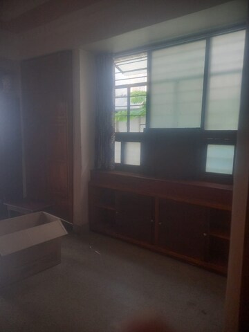 Room in 3 BHK Apartment at Fraser Road Area – for Rent