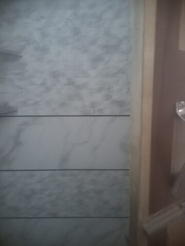 Bathroom in 3 BHK Apartment at Fraser Road Area – for Rent