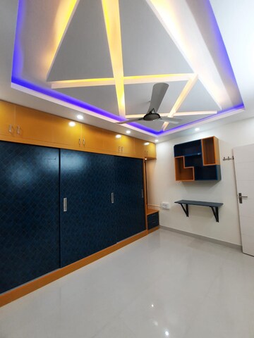 Team Area in 2 BHK Apartment at Candeur Signature, Varthur – for Rent