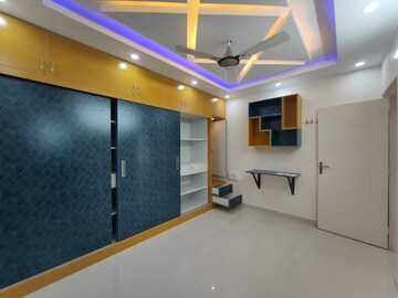 Team Area in 2 BHK Apartment at Candeur Signature, Varthur – for Rent