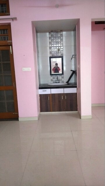 Room in 1.5 BHK Independent House at Gomti Nagar – for Rent
