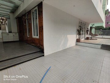 Room in 2 BHK Apartment at Triveni Apartments Model Colony, Model Colony – for Rent
