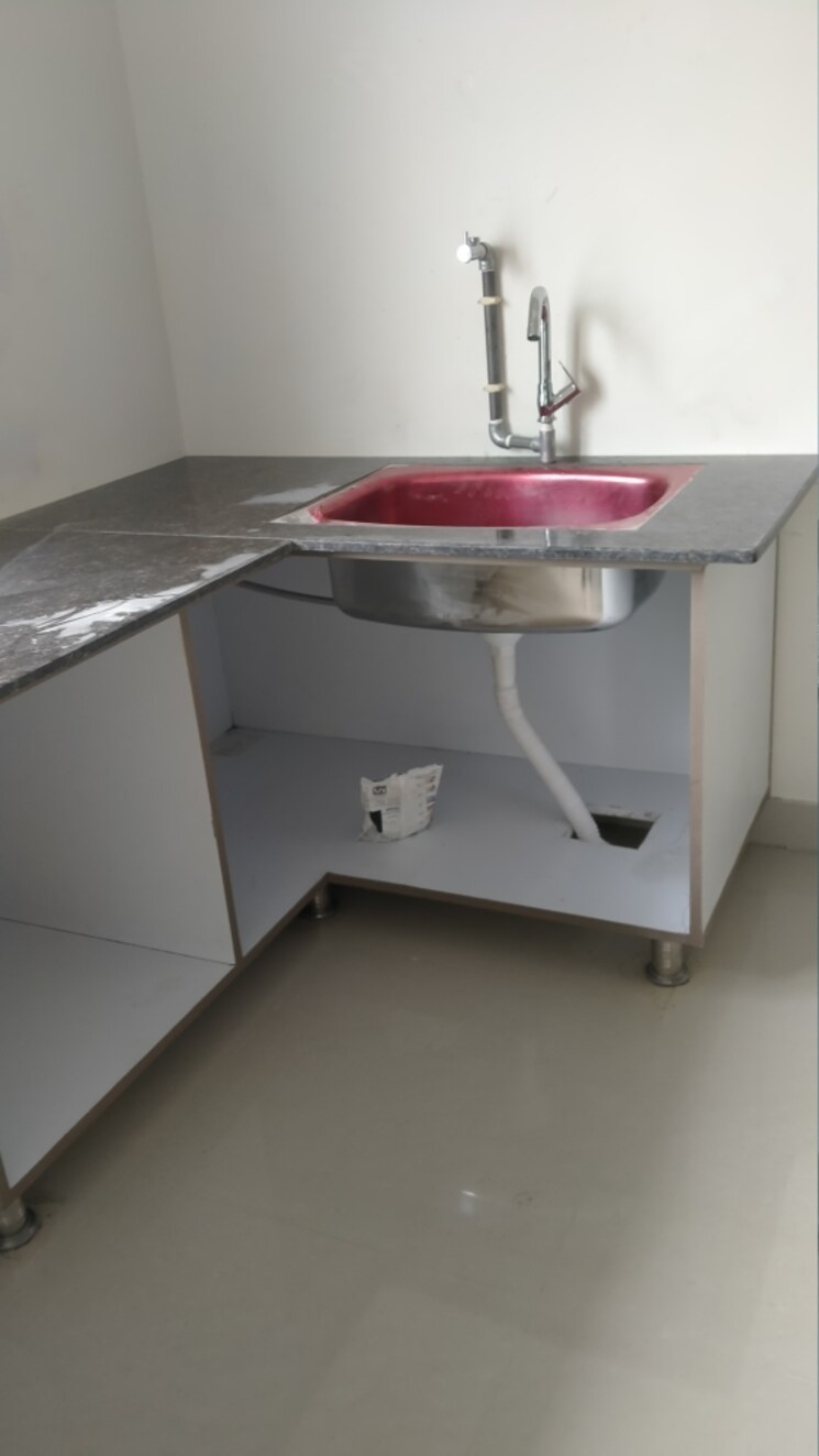 Team Area, gomti nagar Commercial Shop 2000 Sq.Ft. In Gomti Nagar Lucknow 8800786