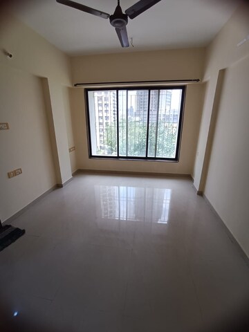 Room in 2 BHK Apartment at Hilla Orlem, Malad West – for Rent