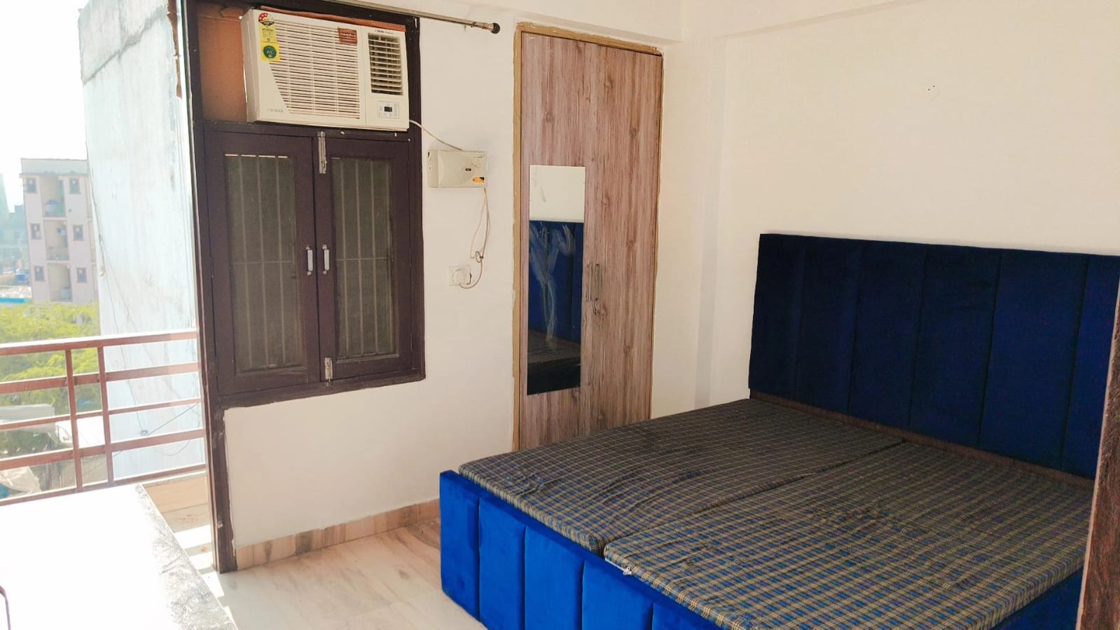 1 RkApartment For Rent in Saket 