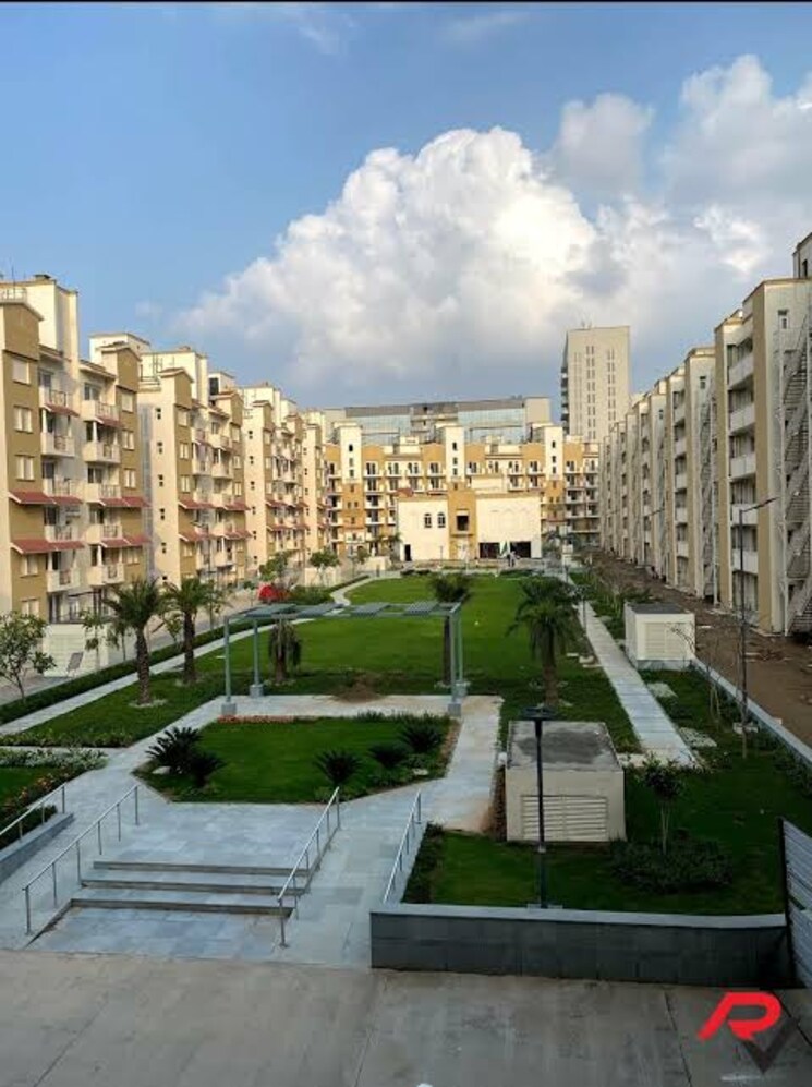 Exterior View, emaar-emerald-floors 3 Bedroom 1611 Sq.Ft. Apartment In Sector 65 Gurgaon 8800799