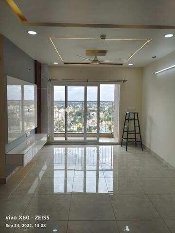 Room in 2 BHK Apartment at Prestige Park Square, Bannerghatta Road – for Sale