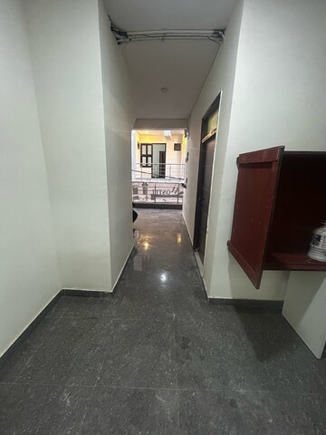   Pg at Sector 101 – for Rent