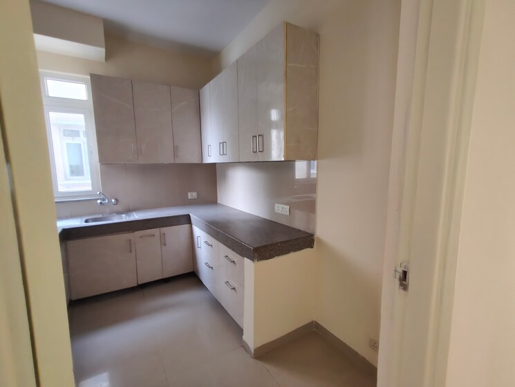 Kitchen, emaar-mgf-emerald-hills 3 Bedroom 1380 Sq.Ft. Builder Floor In Sector 65 Gurgaon 8800823