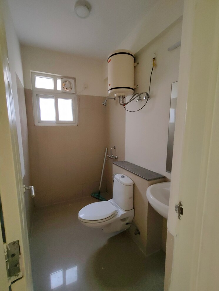 Bathroom, emaar-mgf-emerald-hills 3 Bedroom 1380 Sq.Ft. Builder Floor In Sector 65 Gurgaon 8800823