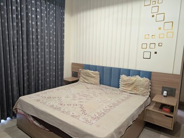 2 BHK Apartment For Rent in SS The Leaf, Sector 85