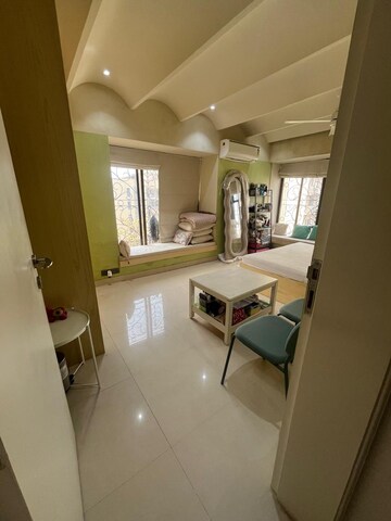 2 BHK Apartment For Sale in Bharati Niwas, Santacruz West