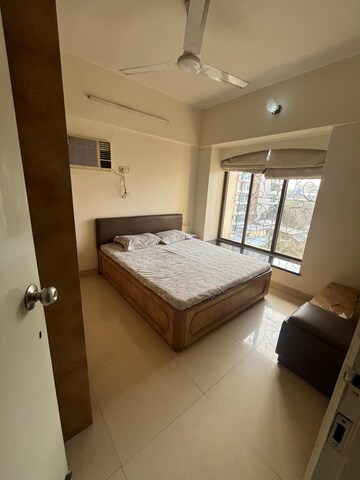 Team Area in 2 BHK Apartment at Bharati Niwas, Santacruz West – for Sale