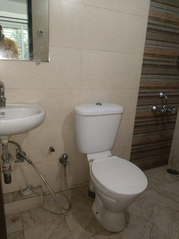 Bathroom, spring-grove-uno-society 1 Bedroom 300 Sq.Ft. Apartment In Kandivali East Mumbai 8800815