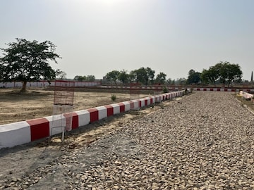  Plot – Exterior View View at Kanpur Road - for Sale