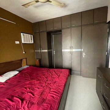 Bedroom in 2 BHK Apartment at Swapnalok Towers, Riddhi Gardens – for Rent