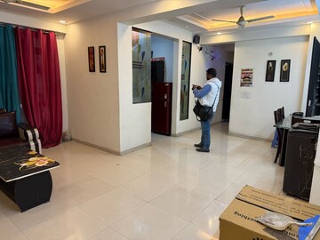 Master Bedroom in 4 BHK Apartment at Gardenia Glory, Sector 46 – for Sale
