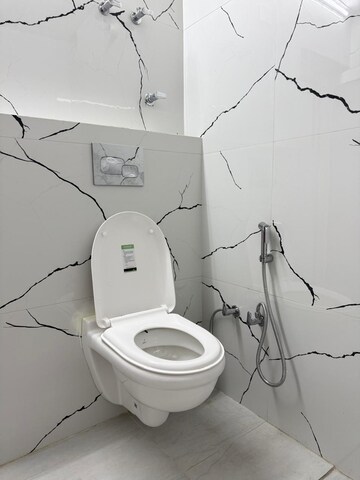 Bathroom in 1 RK Builder Floor at Sector 18 – for Rent