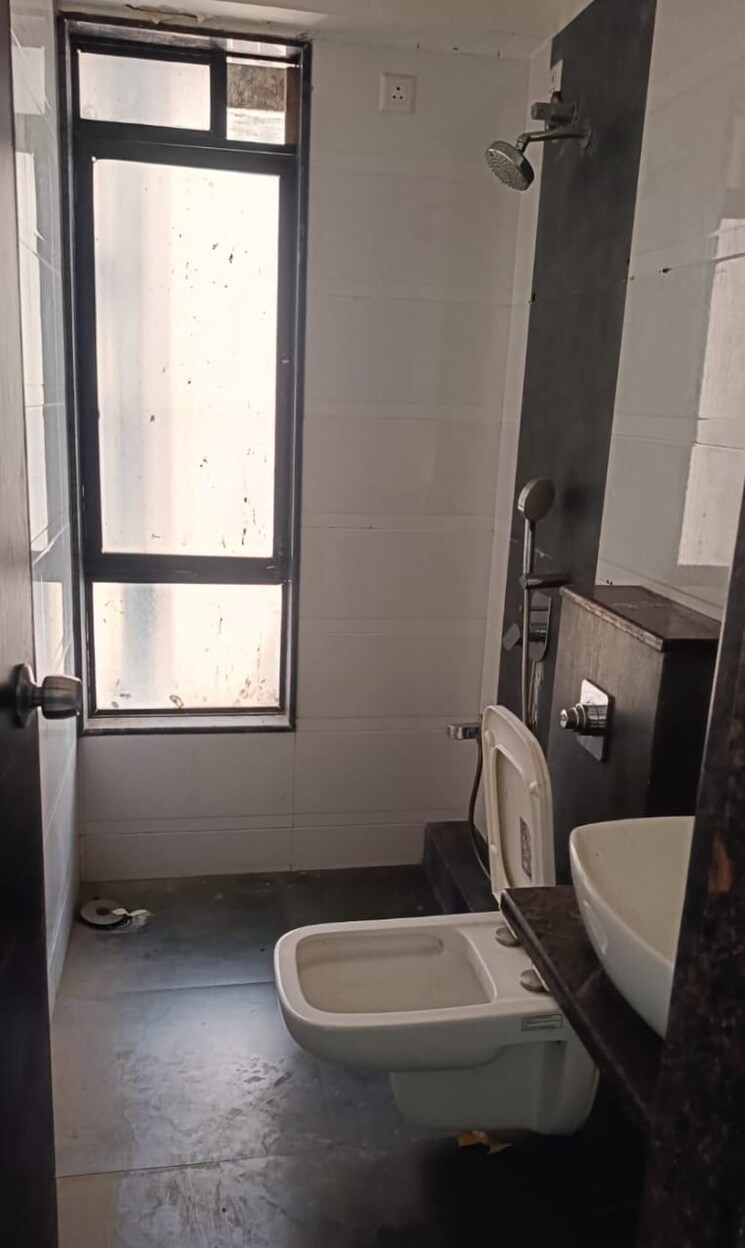 Bathroom, jp-rishabh-tower-azad-nagar 3 Bedroom 1367 Sq.Ft. Apartment In Andheri West Mumbai 8800856