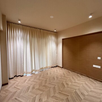 Bedroom in 1 BHK Apartment at Sunflower Apartment Mulund East, Lic Housing Colony – for Sale