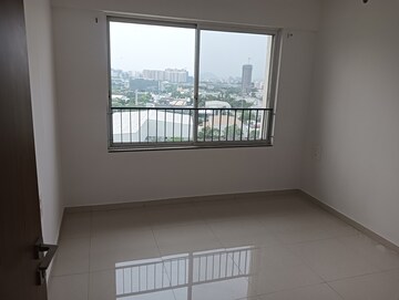 Room in 2 BHK Apartment at Godrej Elements, Hinjewadi – for Rent
